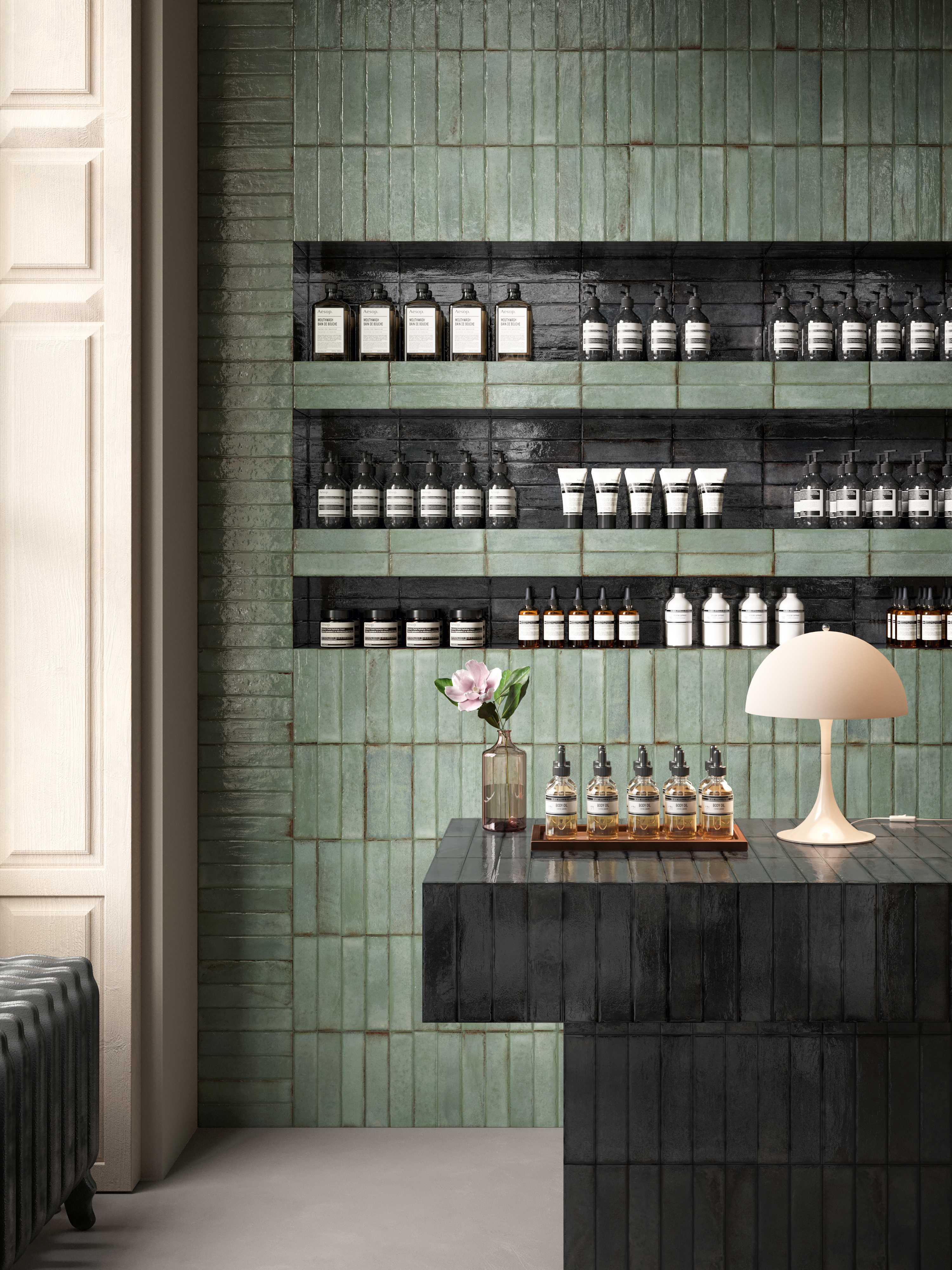 Fliese unregelmäßige Oberfläche 5x20 cm "Tetris Sage" grau-grün glänzend