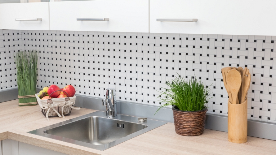 Mosaik Schachbrett Basket schwarz weiß matt 30x30cm auf Netz