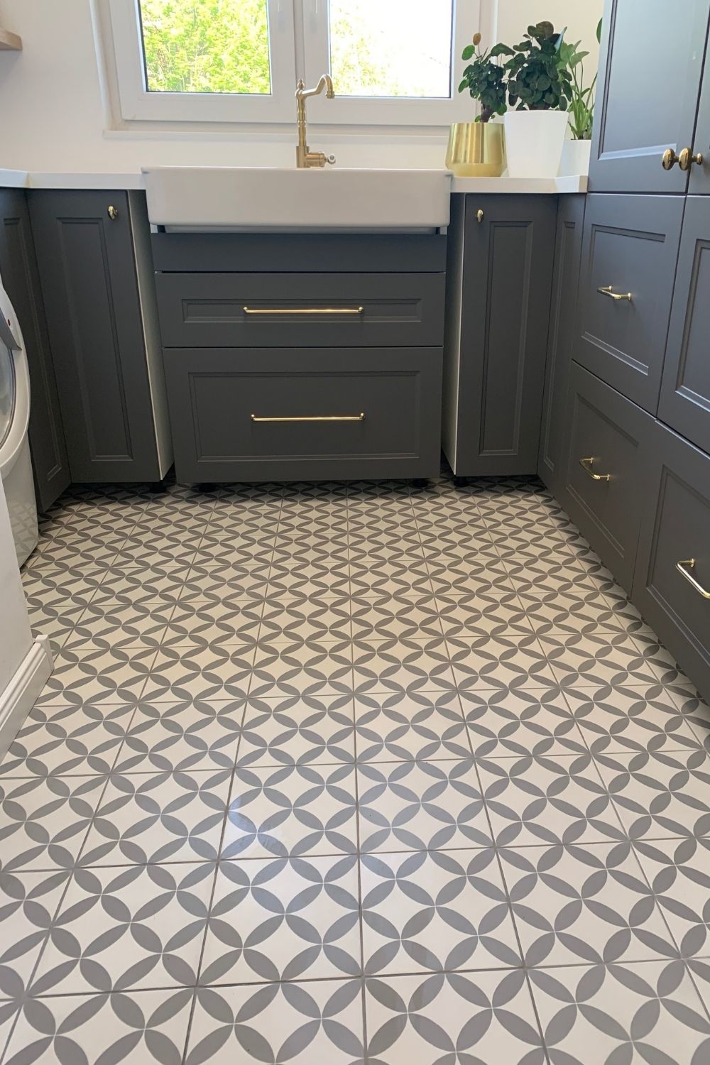 Fliese Patchwork Dekor Zementoptik weiß grau Contrasti Tappeto 3 Ragno by Marazzi