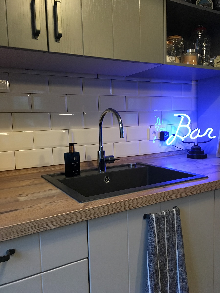 Metro Fliese krakeliert für Küche Bad Craquelé Krakelee creme-weiß glänzend Facettenfliese