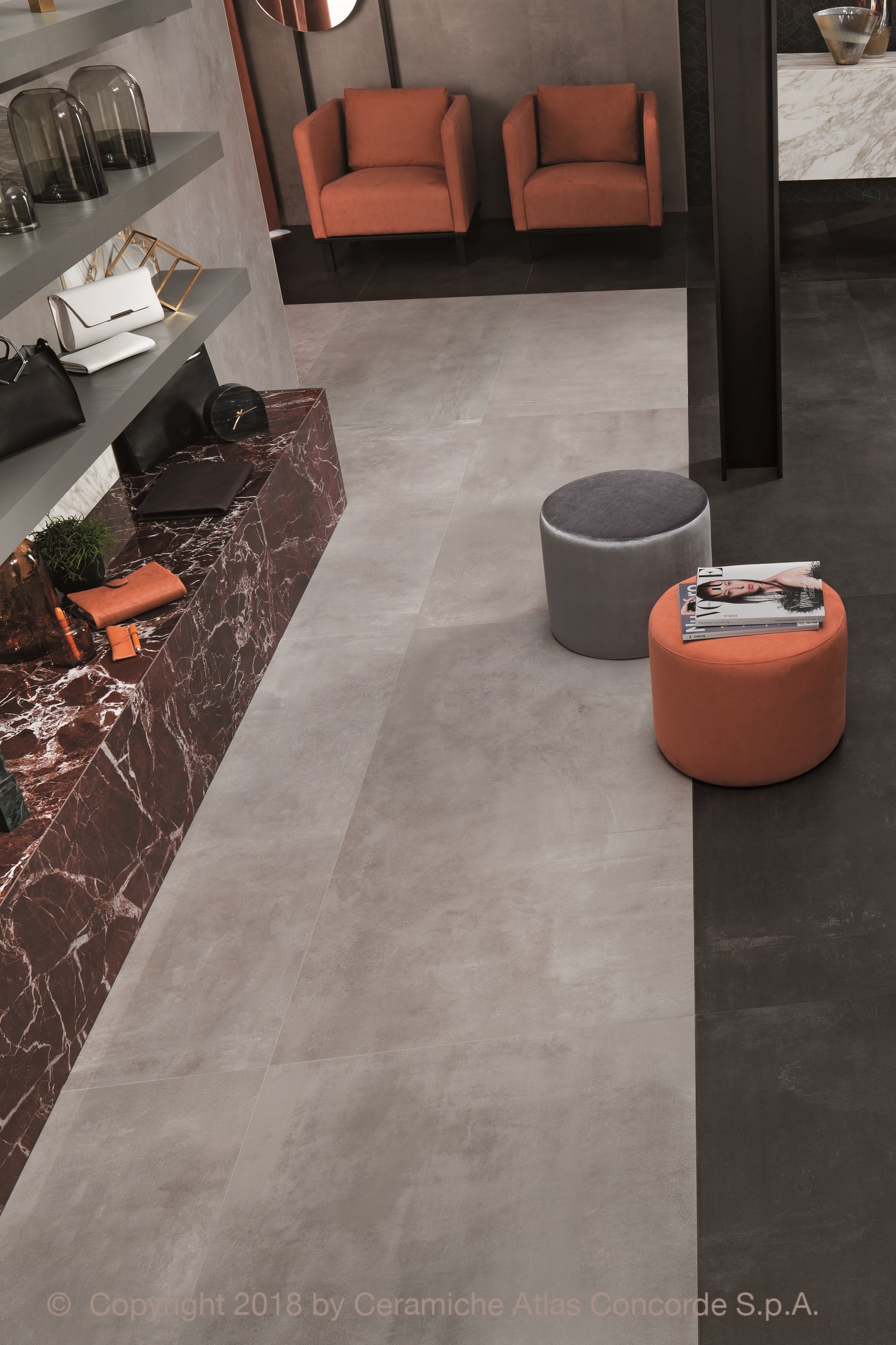 Fliese Boost Grey Atlas Concorde grau Zementoptik Bodenfliese Wandfliese Betonoptik im Wohnzimmer