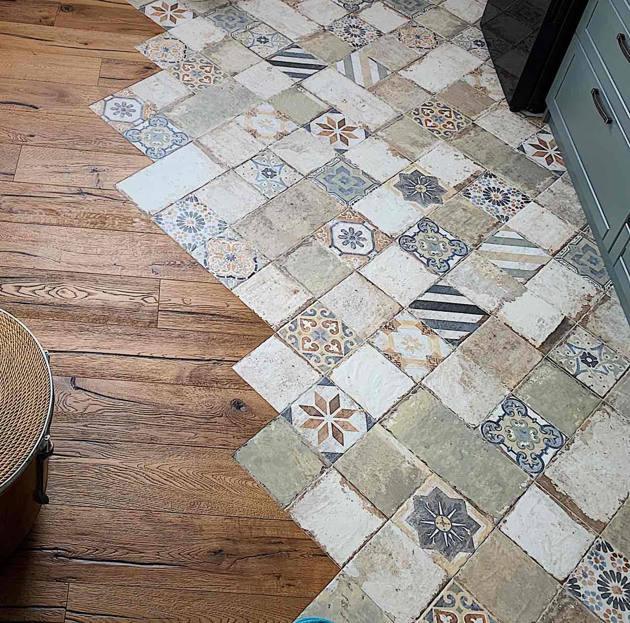 Fliese Vintage Dekor Retro Patchwork bunt Havana Finca Vigia Mix CIR