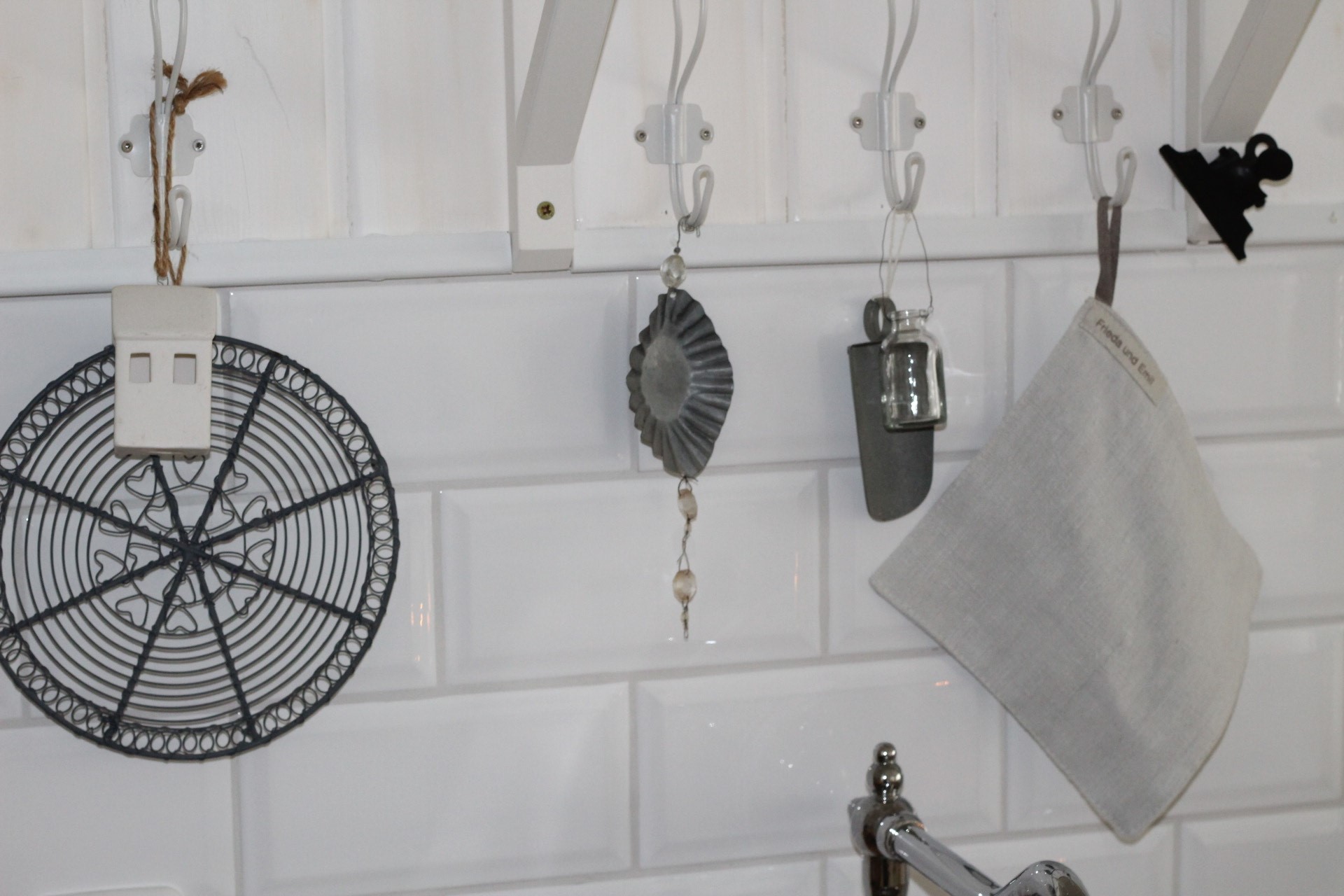 Metro Fliese Subway weiß glänzend  Küchenspiegel Wandfliese Küche Bad Facettenfliese Fabresa