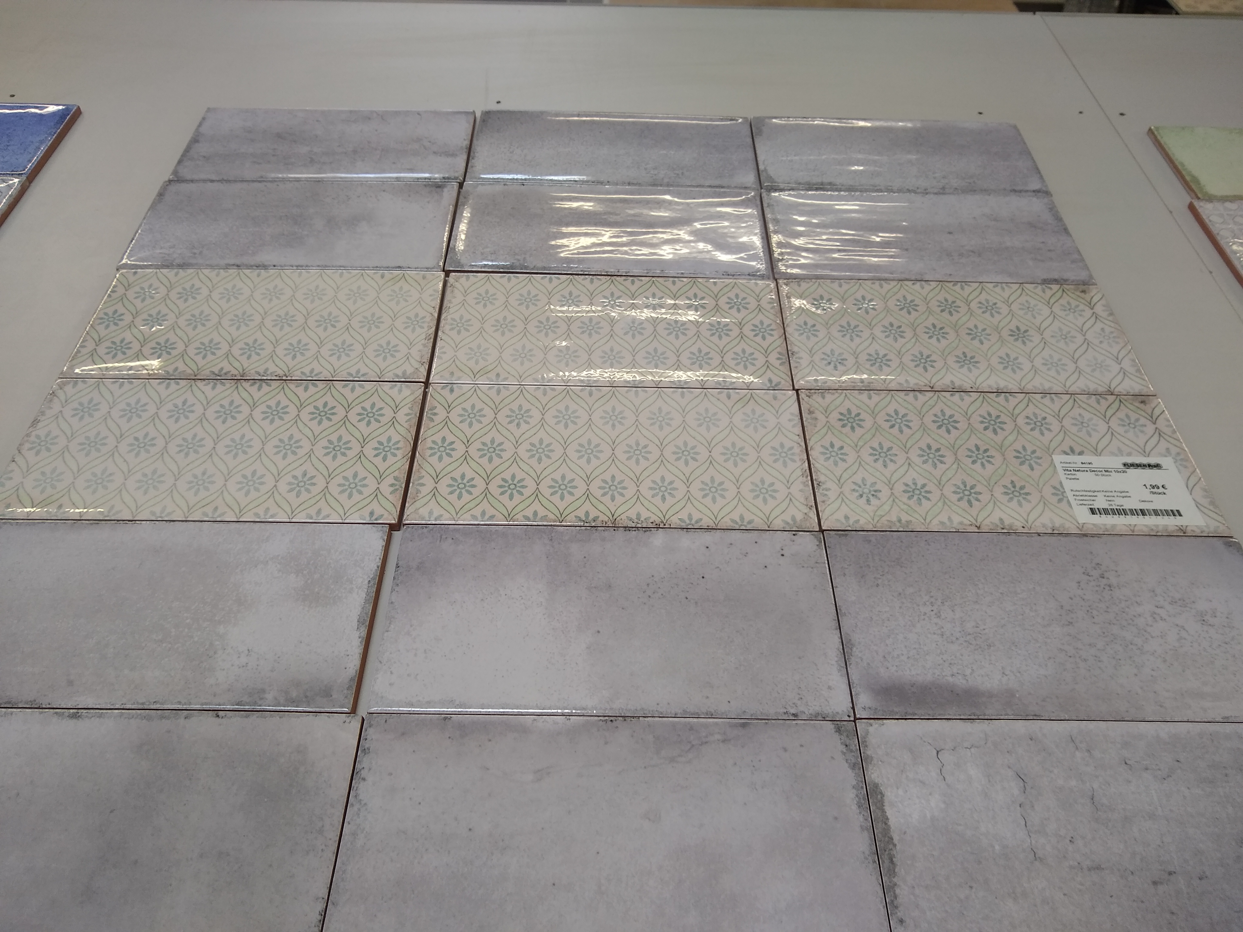 Wandfliese glasiert gewellt mediterran Retro Vintage grau glänzend Vita Nebbia Fabresa