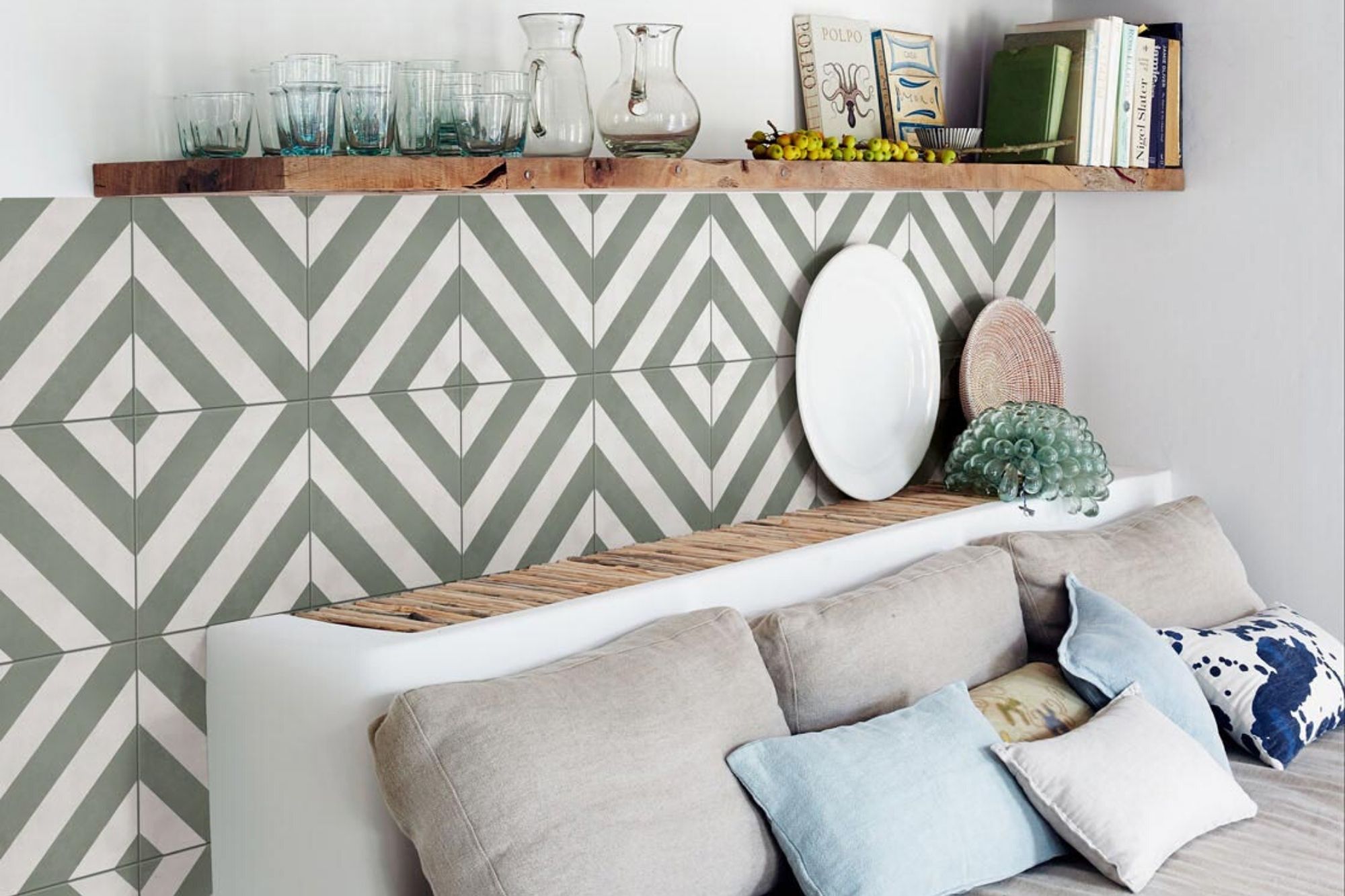 Fliese Patchwork Dekor Zementoptik grün weiß Contrasti Tappeto 10 Ragno by Marazzi