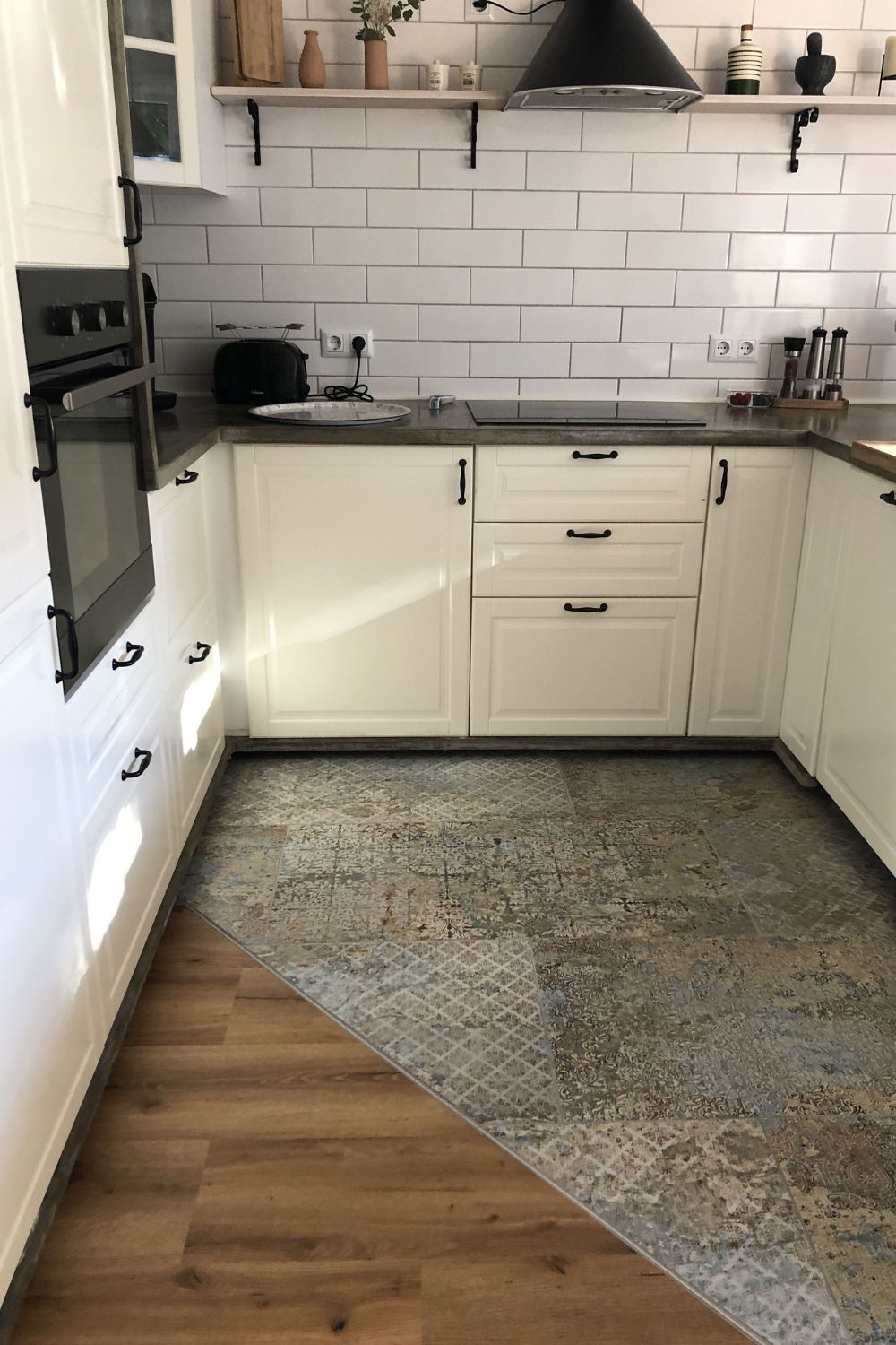 Fliese Ornamente Vintage Teppichoptik "Carpet Vestige natural" auch bekannt als Caresanablot