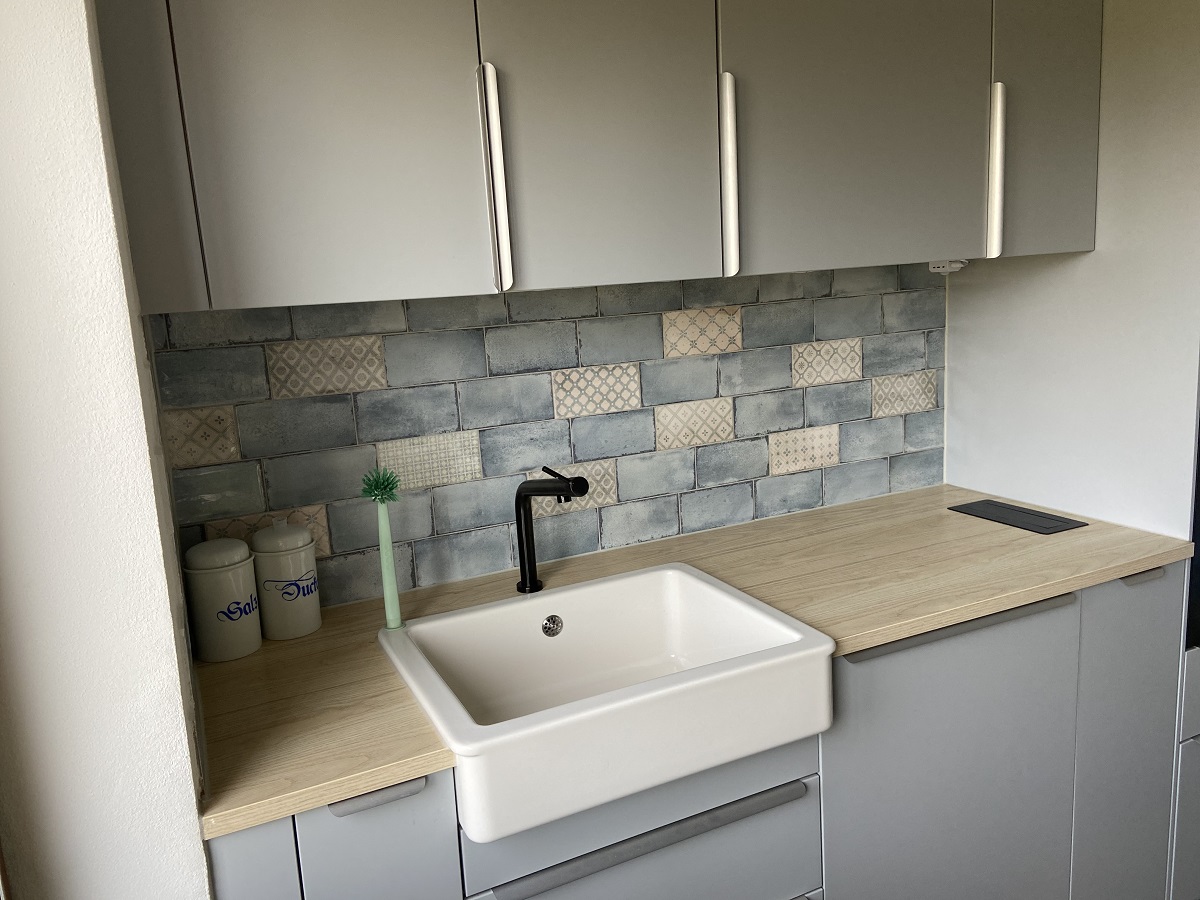 Wandfliese glasiert gewellt mediterran Retro Vintage türkis glänzend Vita Natura Fabresa