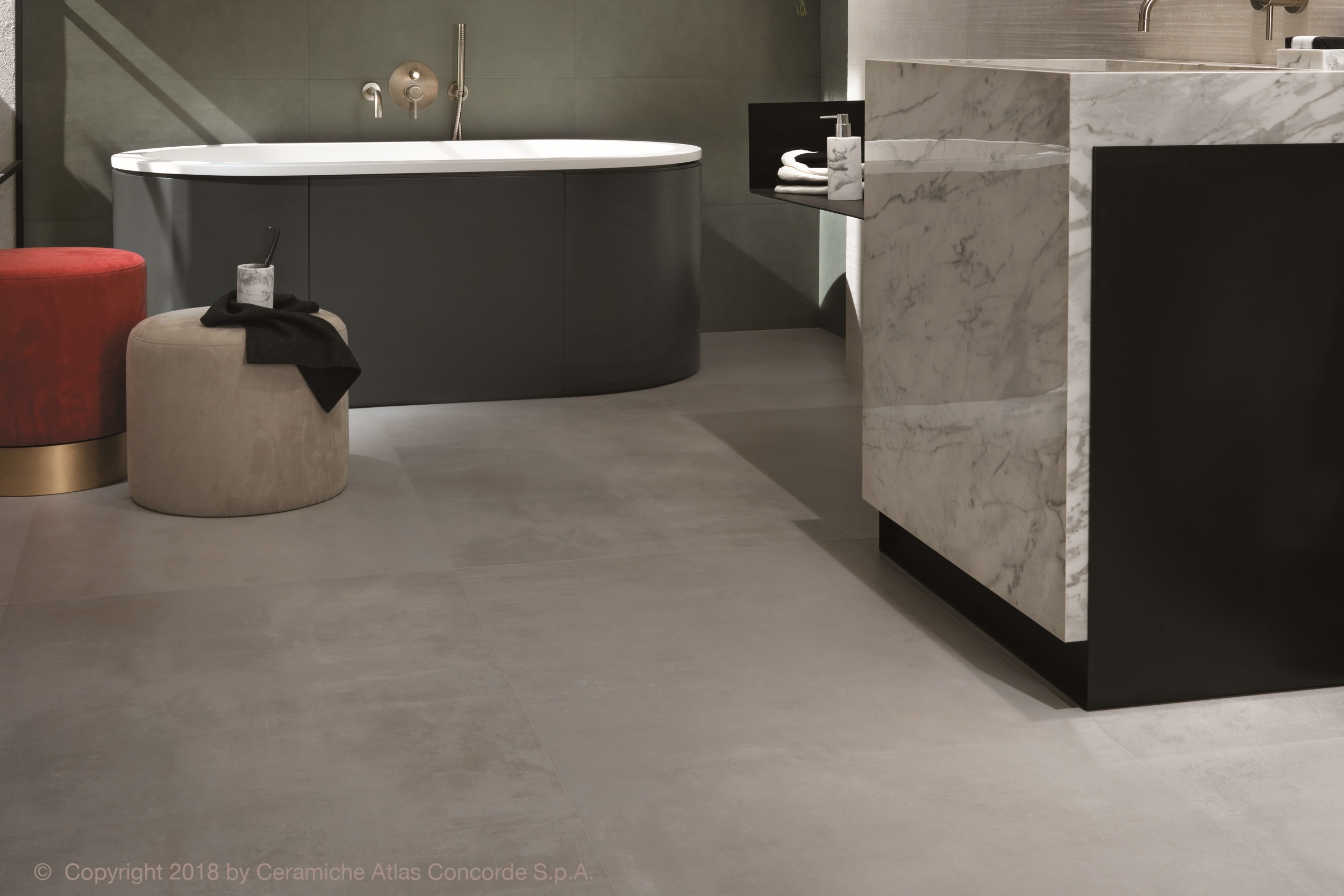 Fliese Boost Pearl Atlas Concorde hellgrau Zementoptik Bodenfliese Wandfliese Betonoptik grau im Bad