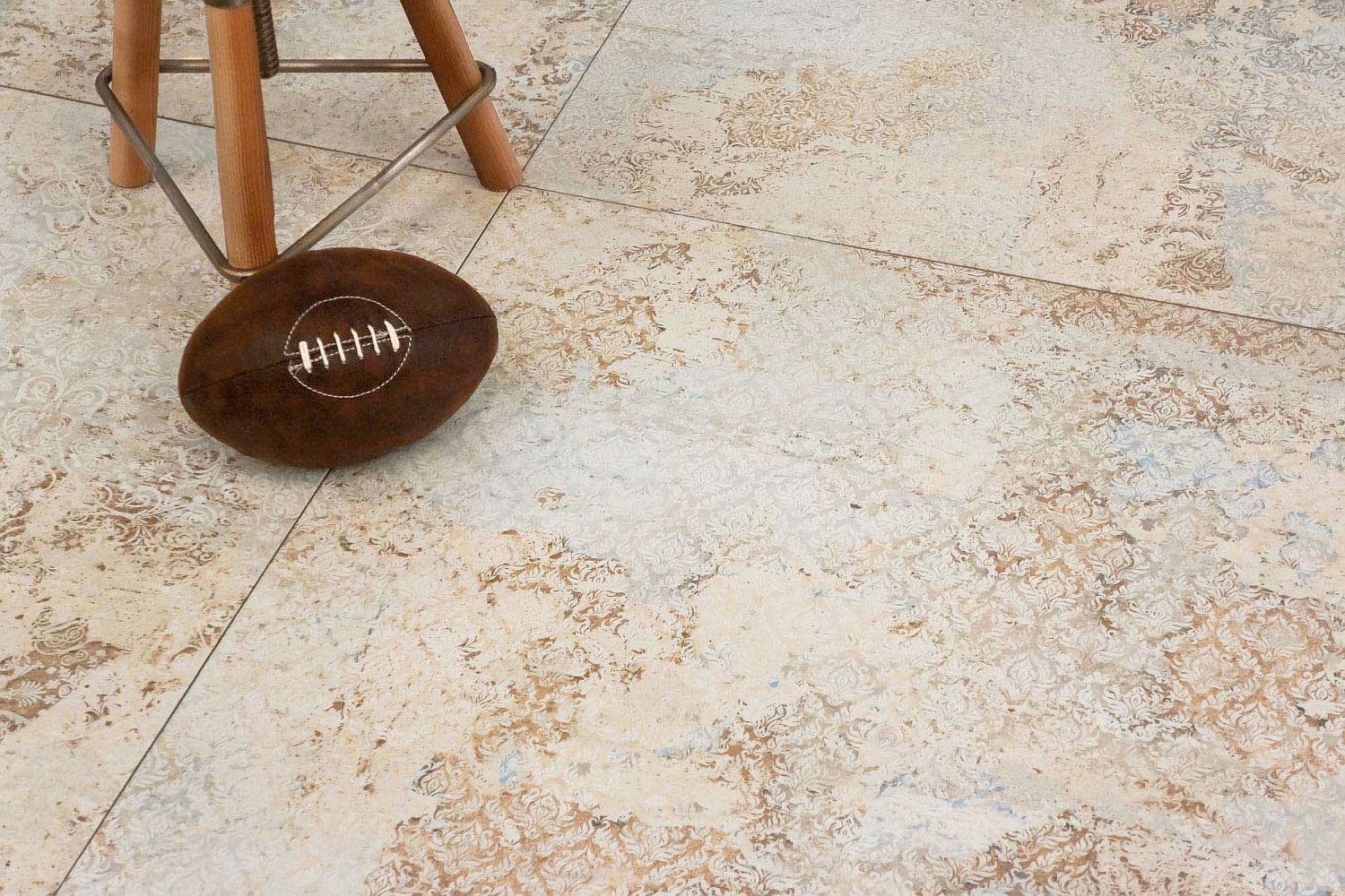 Aparici Bodenfliese Carpet Sand Vintagefliese in Küche