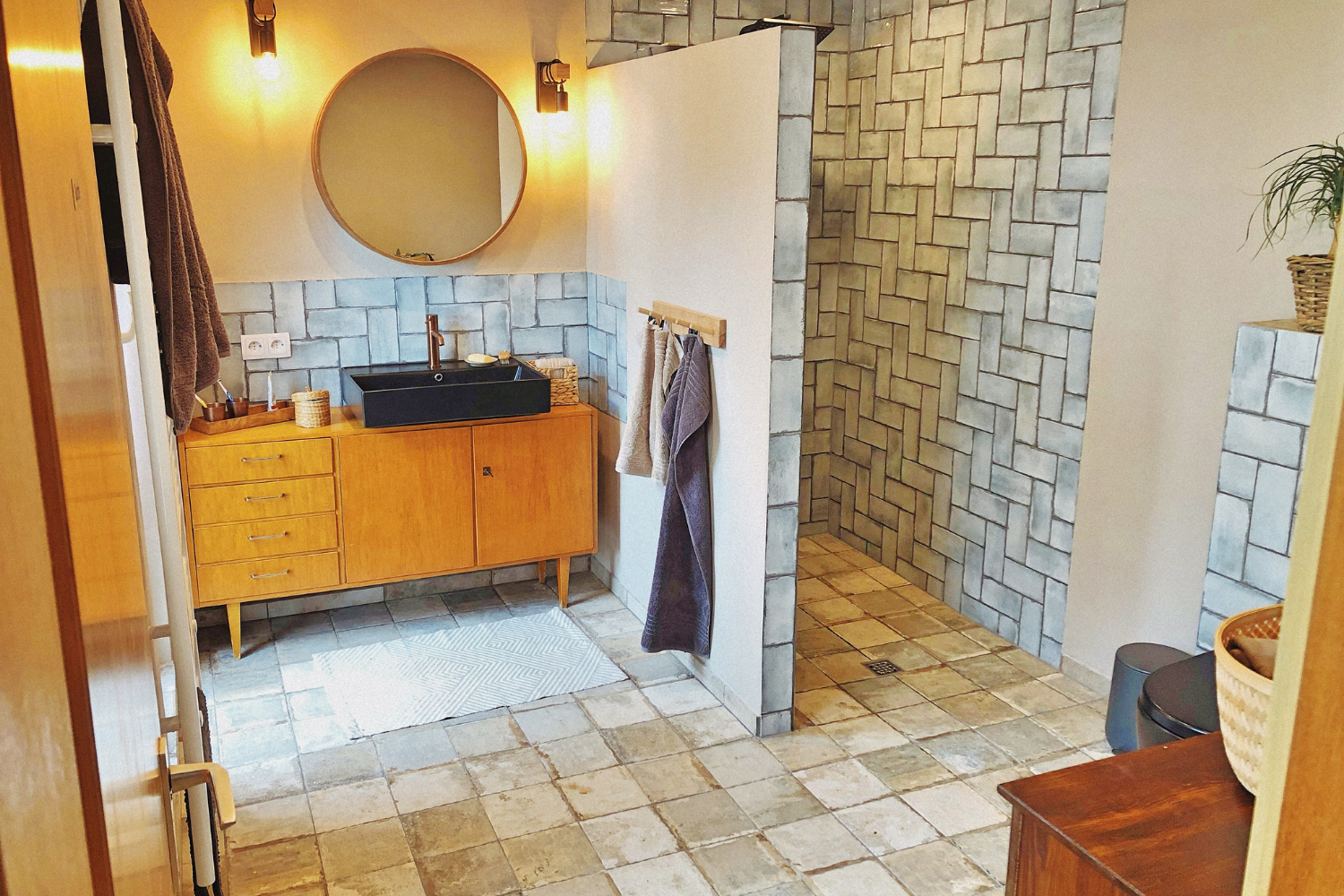 Wandfliese glasiert gewellt mediterran Retro Vintage blau türkis glänzend 10x20cm "Vita Natura"