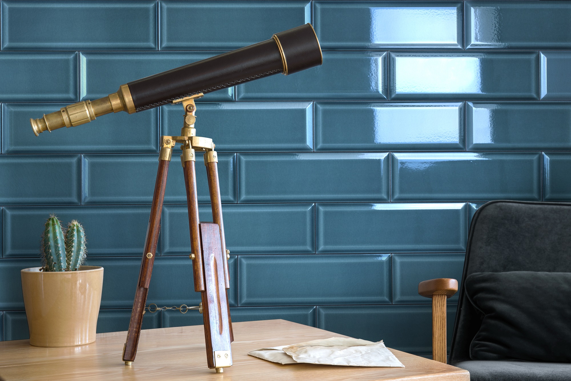 Metro Fliese krakeliert Craquelé Krakelee dunkel-blau glänzend Facettenfliese Havana