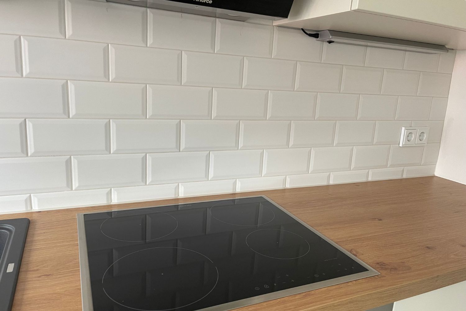 Metro Fliese weiß matt 10x20cm Subway Wandfliese Küche Bad Facettenfliese