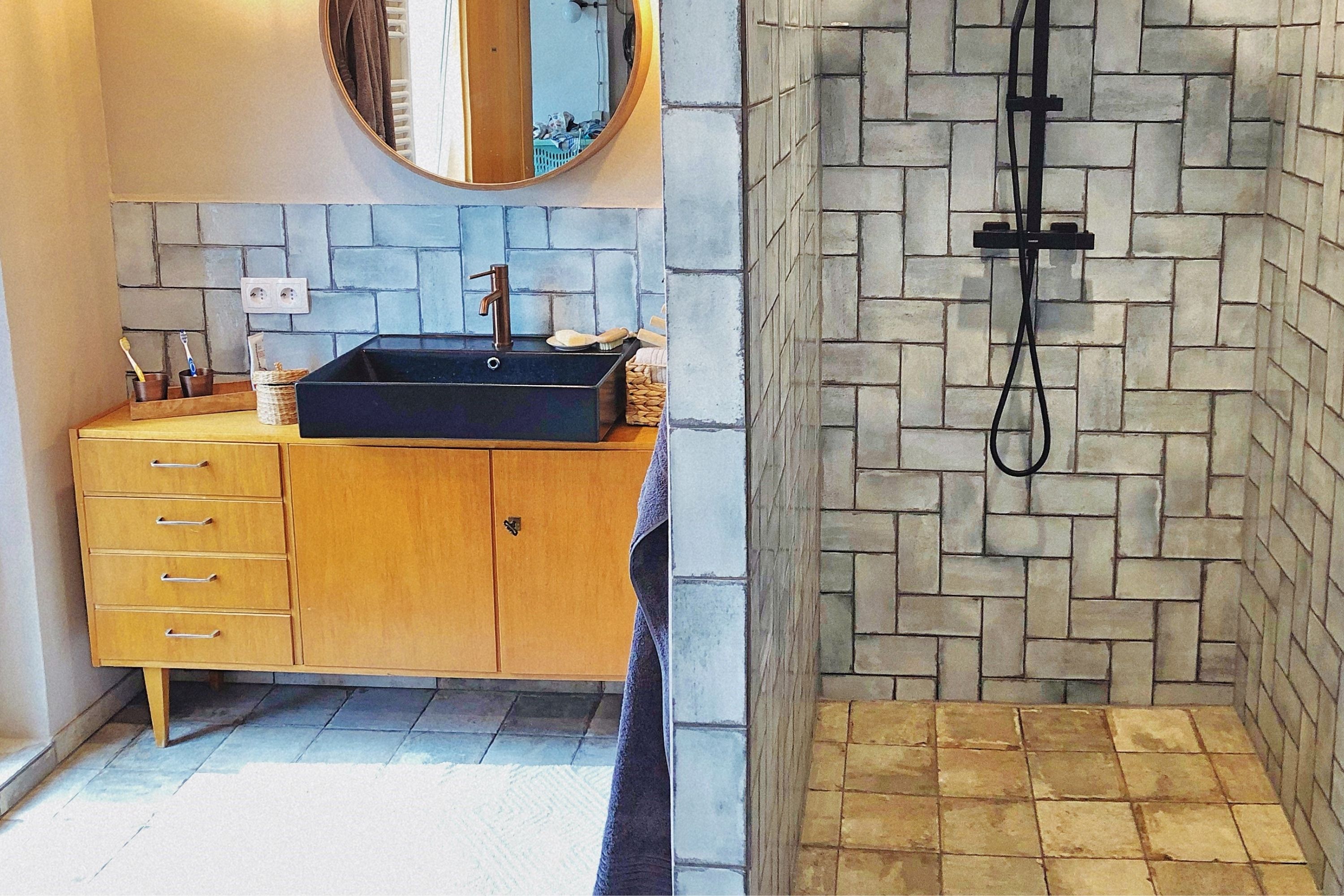 Wandfliese glasiert gewellt mediterran Retro Vintage blau türkis glänzend 10x20cm "Vita Natura"