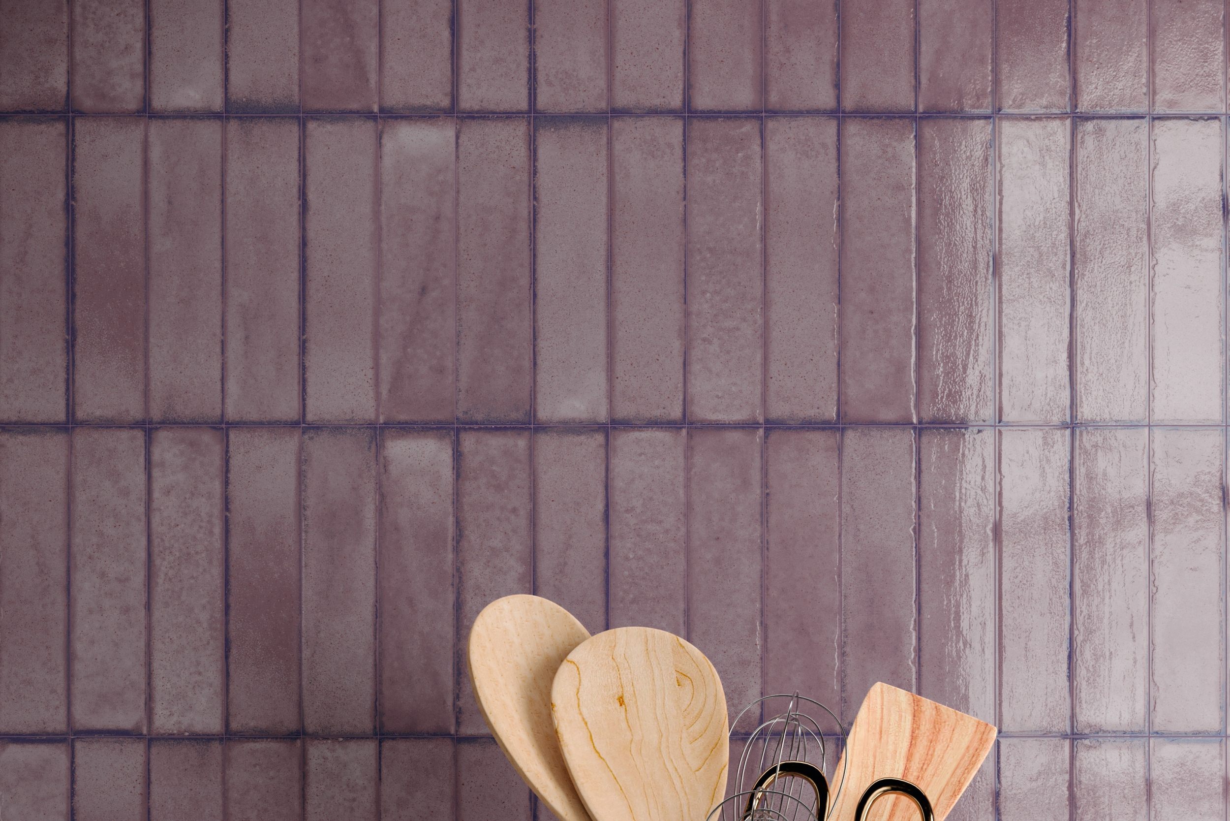 Fliese glasiert unregelmäßige Oberfläche "Tetris Orchid" lila glänzend 5x20 cm poliert