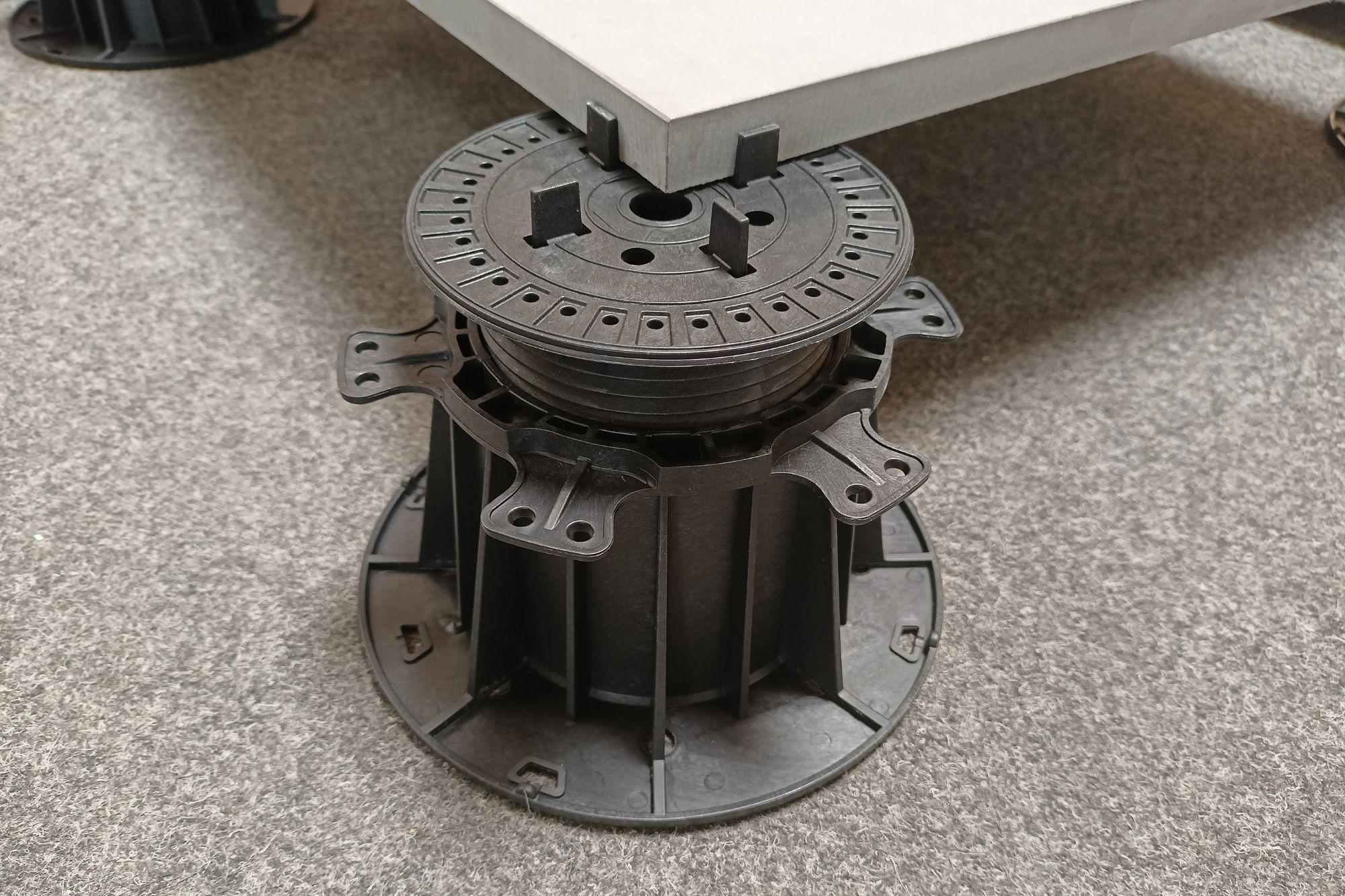 Stelzlager für Terrassenplatten höhenverstellbar mit 3mm Fuge "Prince"