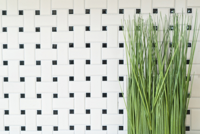 Mosaik Schachbrett Basket schwarz weiß matt 30x30cm auf Netz