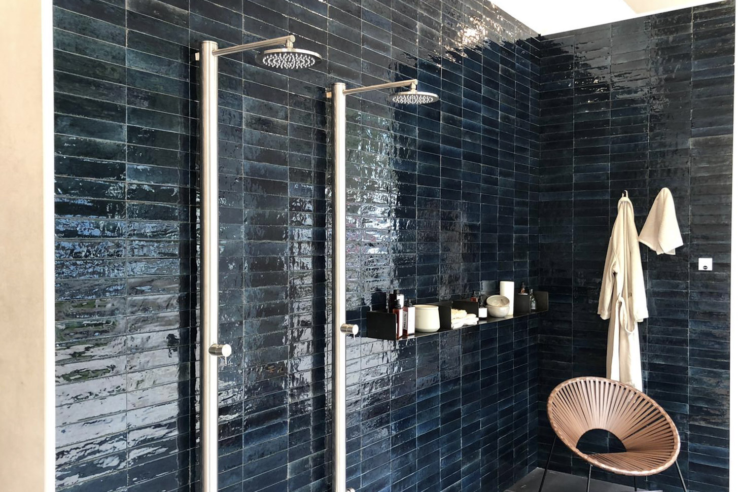 Fliese unregelmäßige Oberfläche 6x24 cm "Look Blu" dunkelblau glänzend Ragno by Marazzi