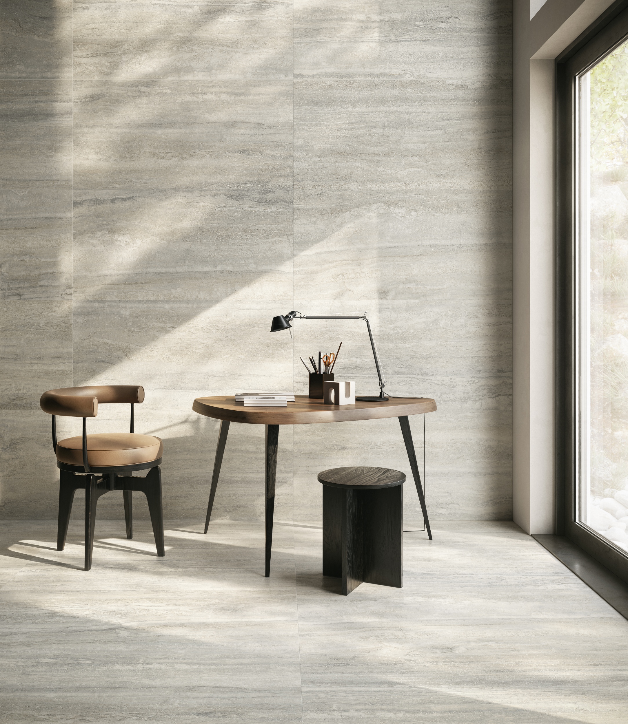 Fliese Travertin-Steinoptik Invictus Pearl hellgrau matt Sant Agostino Ambiente Wandfliesen