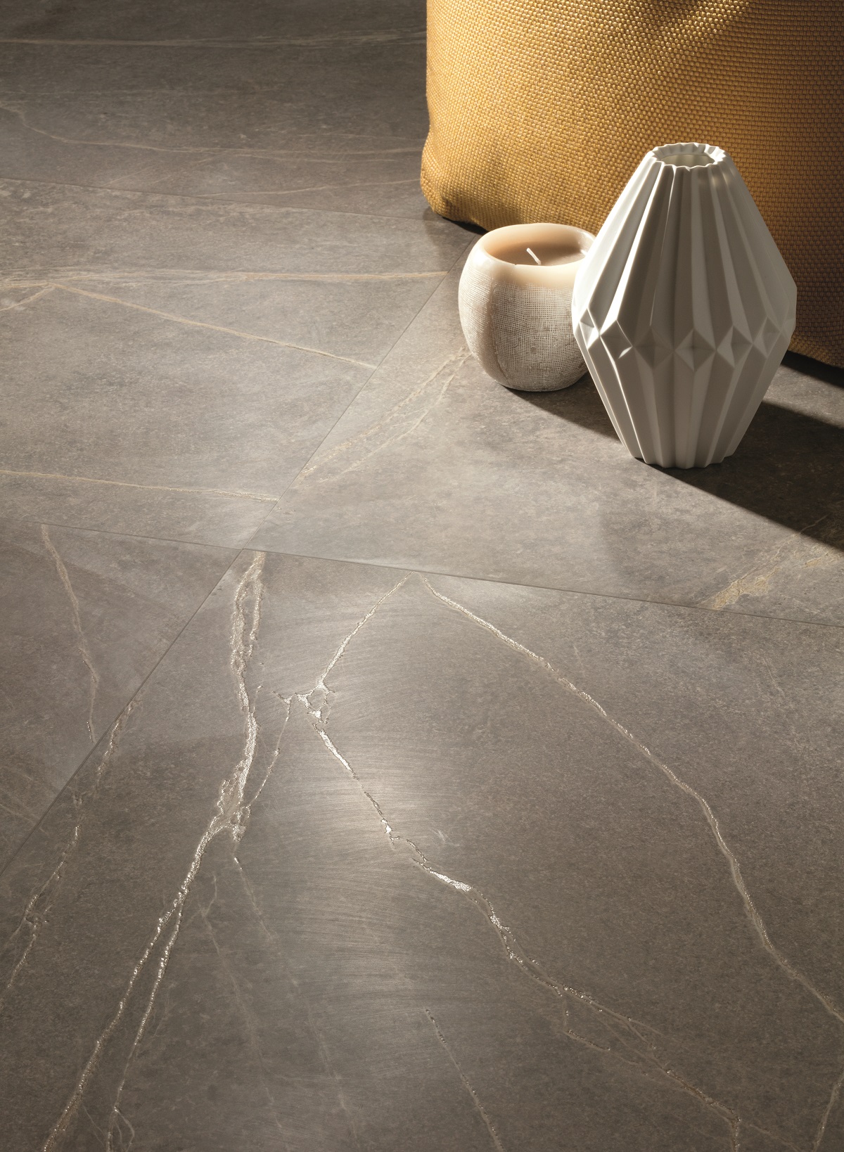 Fliese Speckstein-Optik braun matt Soap Stone Coffee Cercom