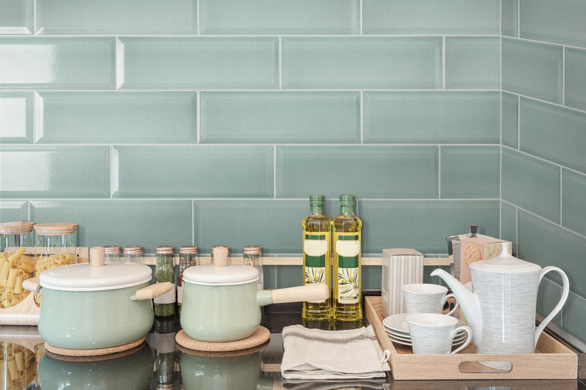 Metro Fliese krakeliert Craquele Krakelee pastell grau-grün glänzend Facettenfliese Havana