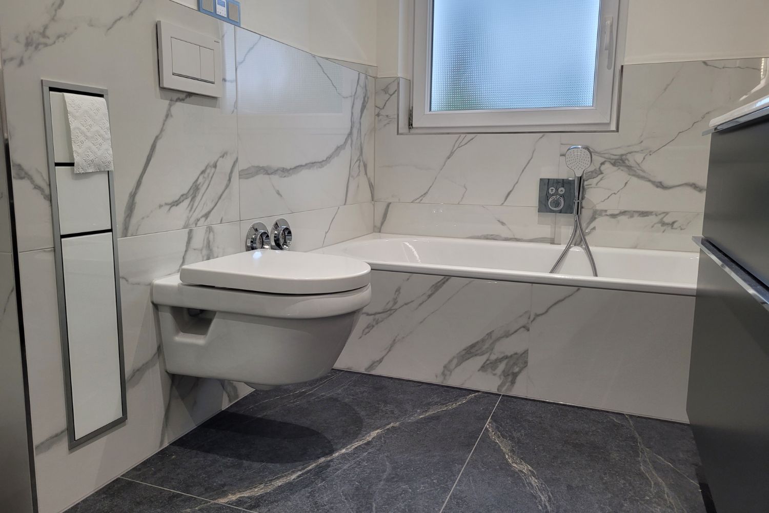 Fliese Speckstein-Optik schwarz matt Soap Stone Black Cercom