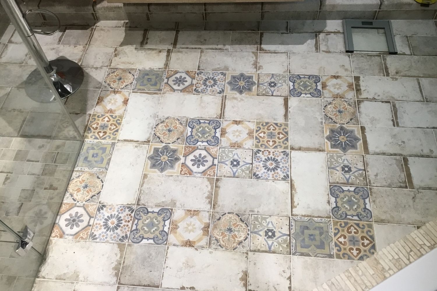 Fliese Vintage Dekor Retro Patchwork bunt Havana Finca Vigia Mix CIR