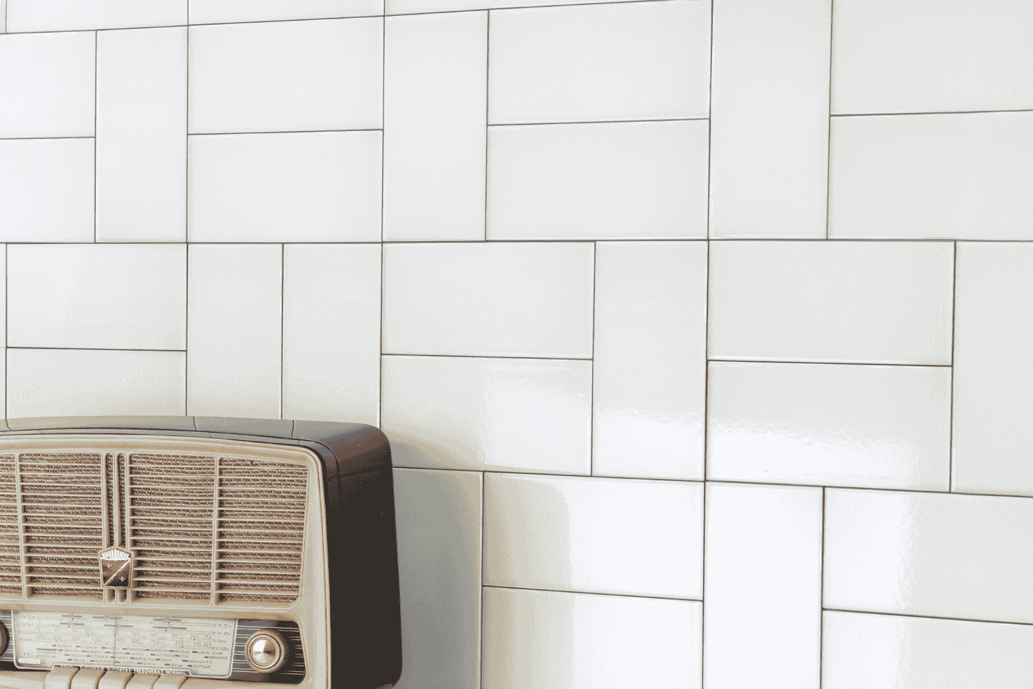 Metro Fliese krakeliert Craquelé Krakelee weiß glänzend 10x20 cm "Cotton"