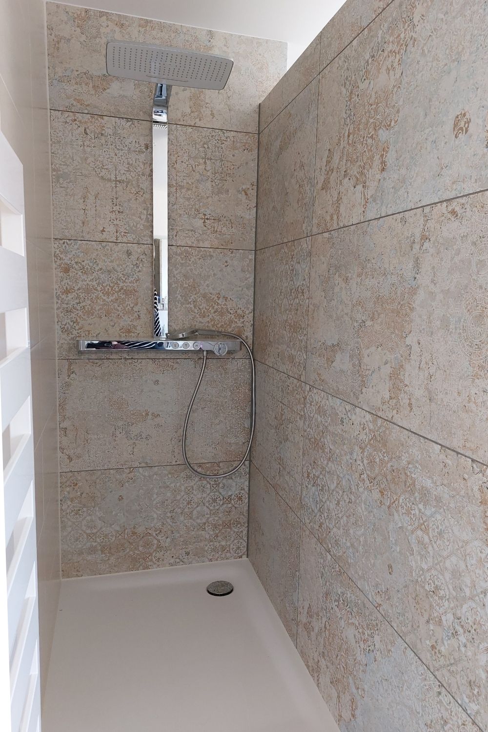 Fliese Ornamente Vintage Teppichoptik beige Carpet Sand natural Dusche