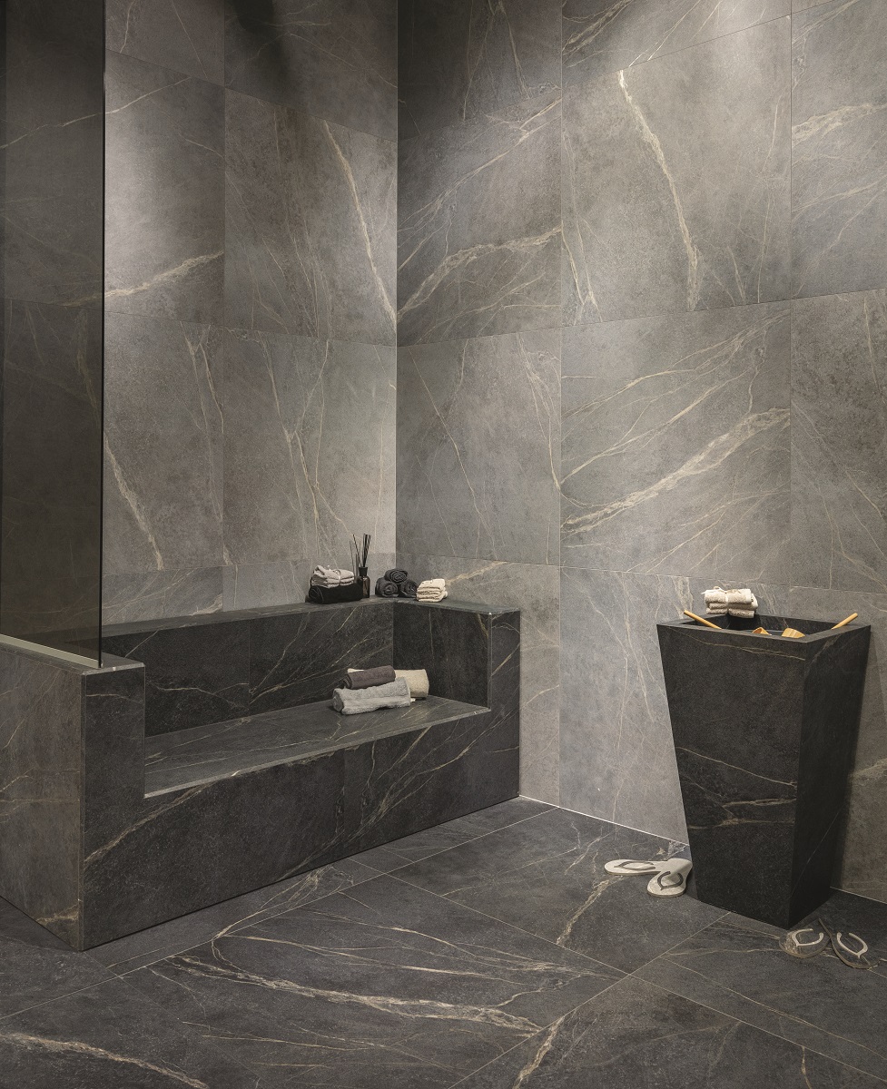 Fliese Speckstein-Optik schwarz matt Soap Stone Black Cercom