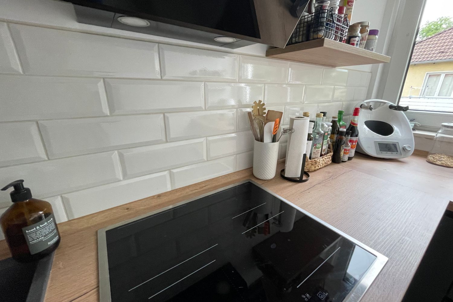 Metro Fliese krakeliert Craquelé Krakelee weiß glänzend Facettenfliese Havana