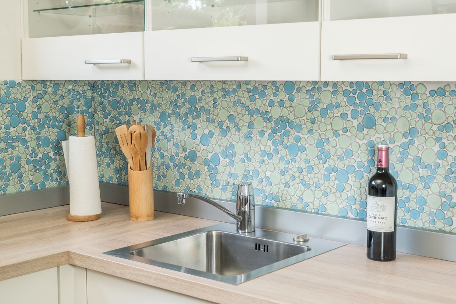 Mosaikfliesen Kiesel hellblau hellgrün glänzend 30x30 cm netzverklebt