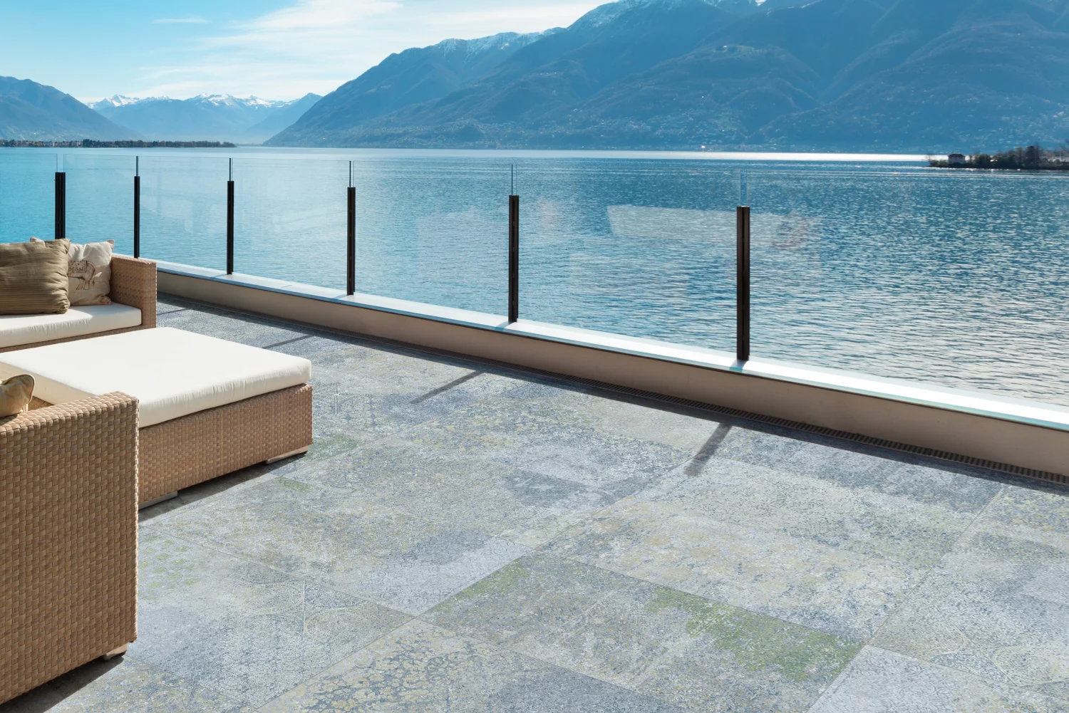 Aparici Terrassenplatte Bohemian Blue Teppichoptik Vintage blau