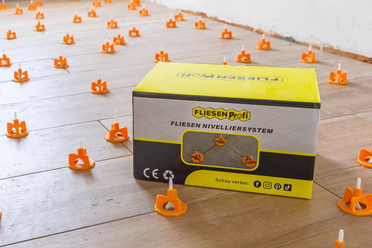 Nivelliersystem für Fliesen Fliesenprofi 100 Stück Hauben & Laschen
