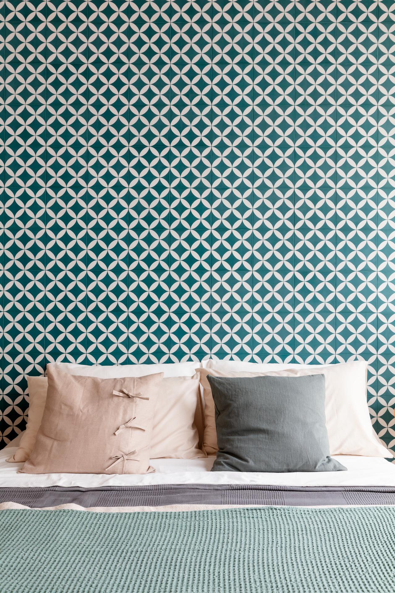 Fliese Patchwork Dekor Zementoptik petrol blau weiß 20x20 cm "Contrasti Tappeto 13" Ragno by Marazzi