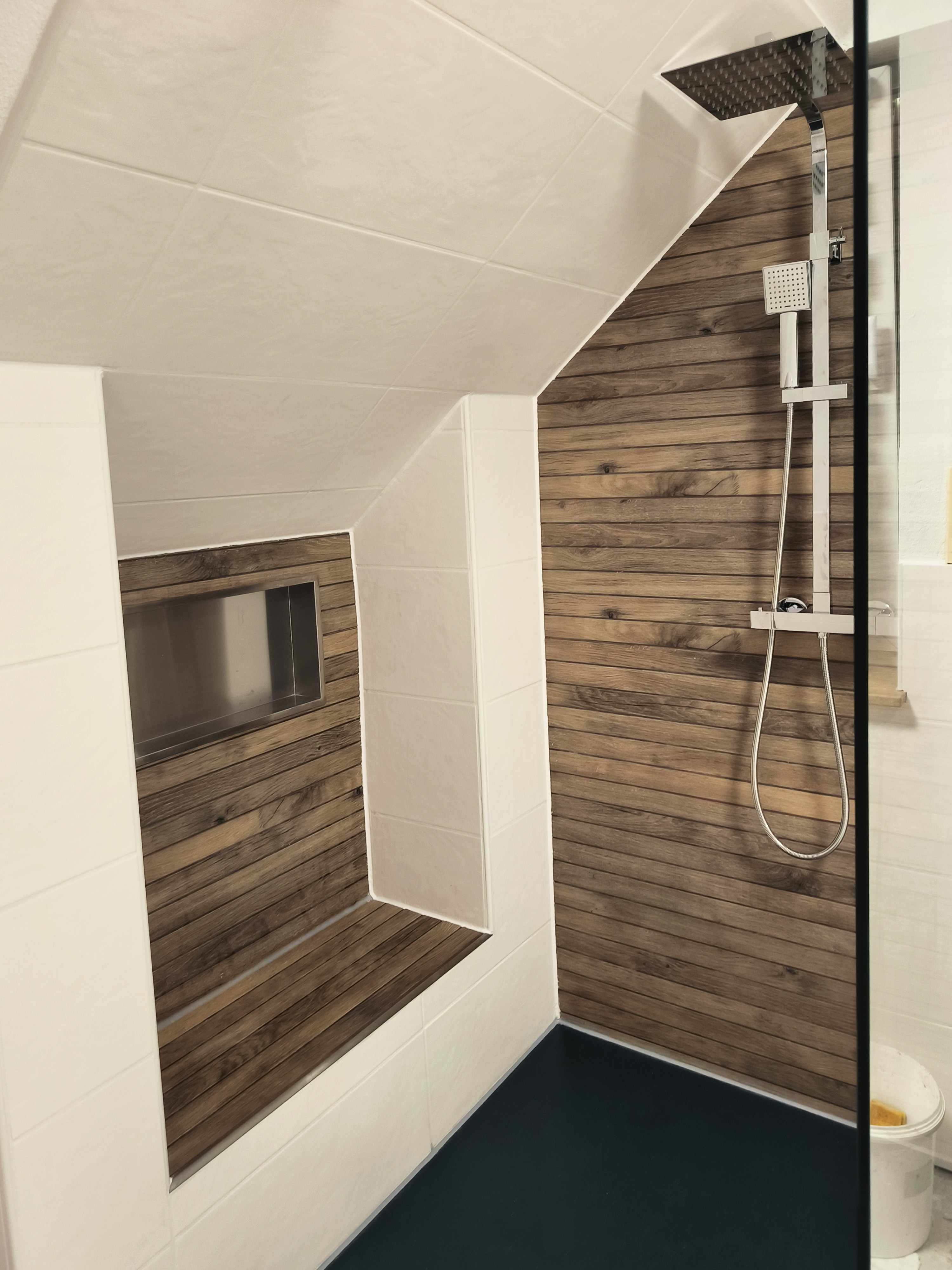 Fliese Northwood Elm Strip Dekor 13106 von Anja 1