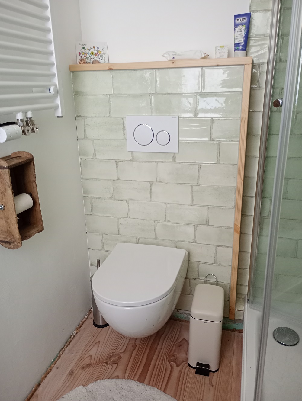 Wandfliese glasiert gewellt mediterran Retro Vintage grün glänzend Vita Mela Fabresa