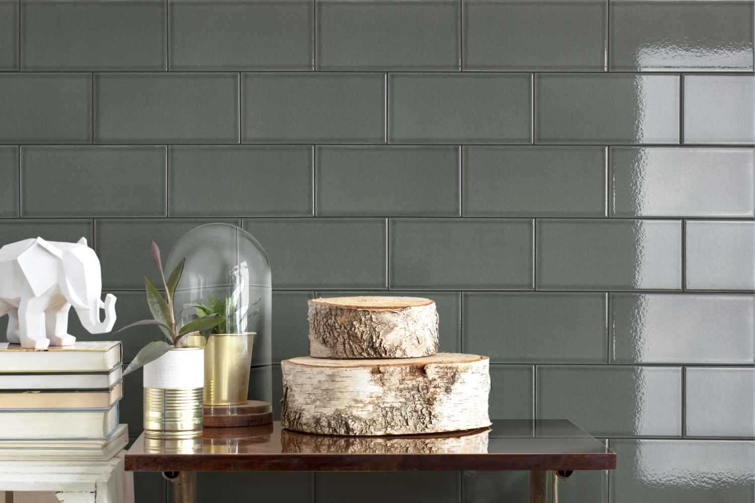 Metro Fliese krakeliert Craquelé Krakelee dunkelgrau glänzend 10x20 cm "Ash"