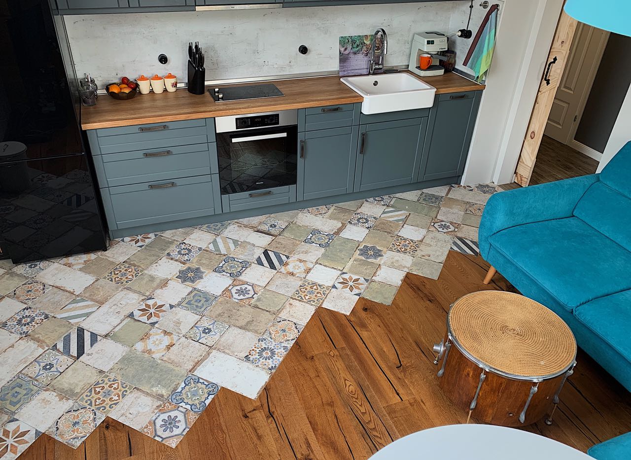 Fliese Vintage Dekor Retro Patchwork bunt Havana Finca Vigia Mix CIR