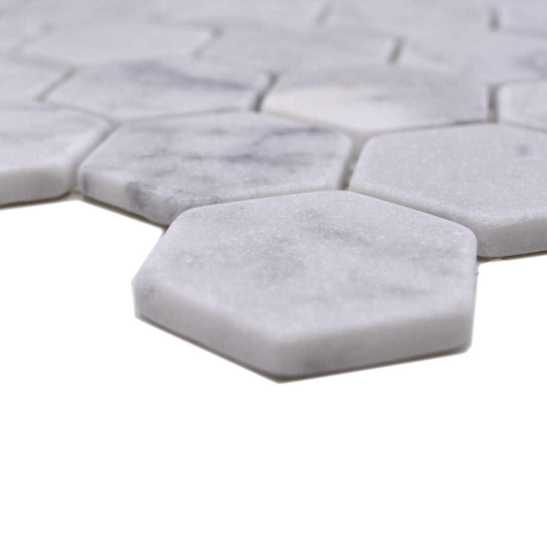 Hexagon-Mosaikfliesen Sechseck Carrara-Marmoroptik matt 29,8x30,5 cm auf Netz