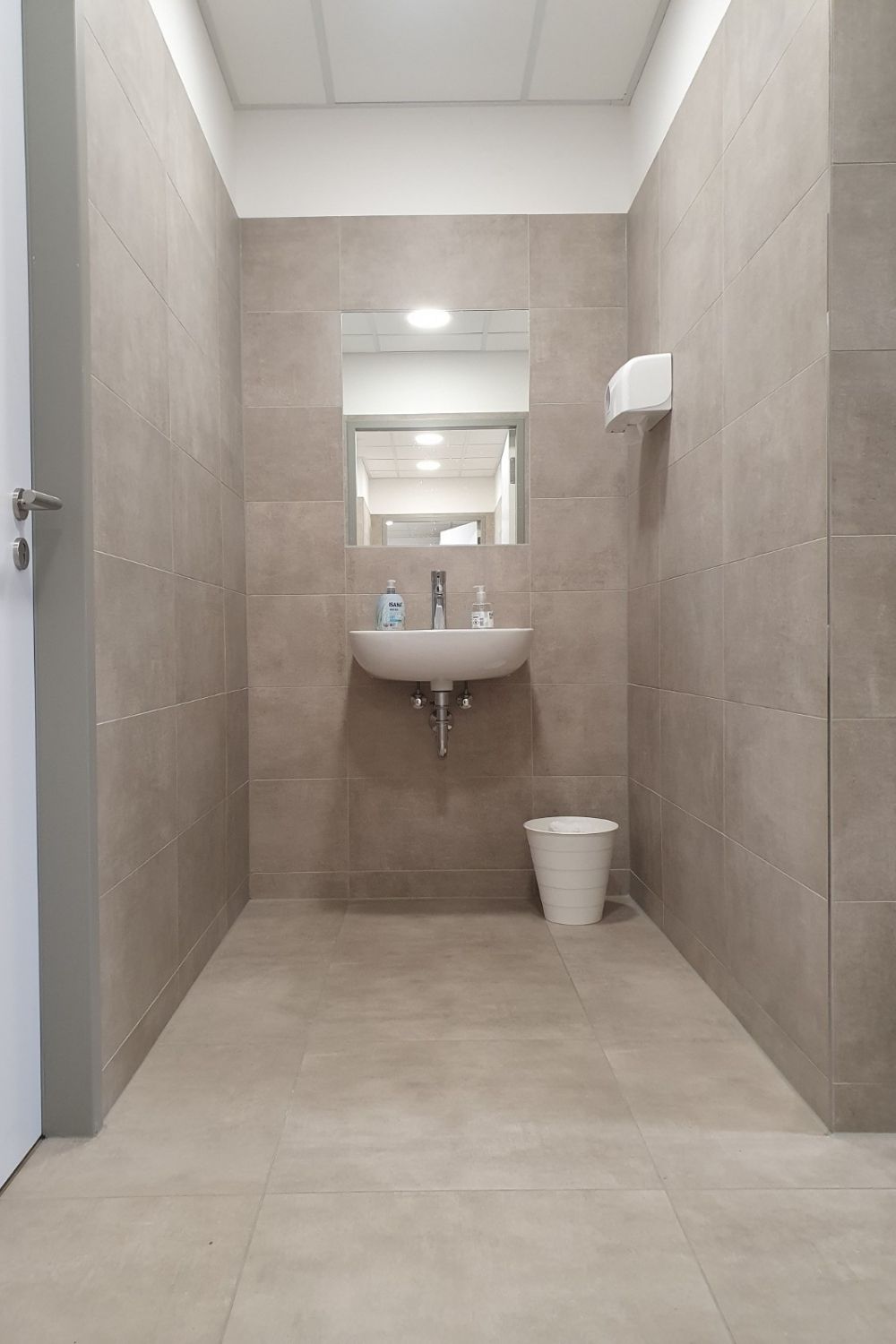 Fliese Betonoptik hell beige durchgefärbtes Feinsteinzeug kalibriert Patch Almond Ragno by Marazzi