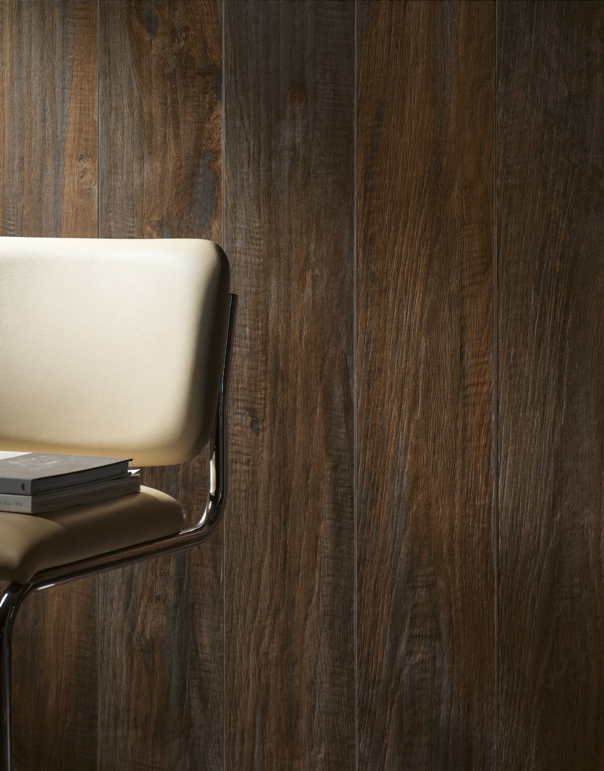 Bodenfliese dunkel Eiche-Holzoptik Serenissima I Lecci Verniciato dunkellbraun Fliese