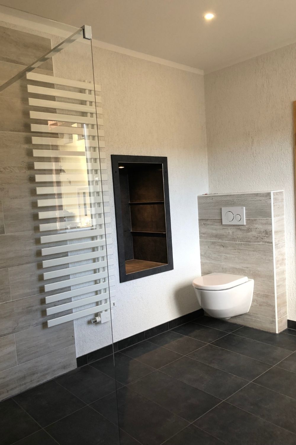 Fliese Betonoptik schwarz durchgefärbtes Feinsteinzeug kalibriert Patch Black Ragno by Marazzi